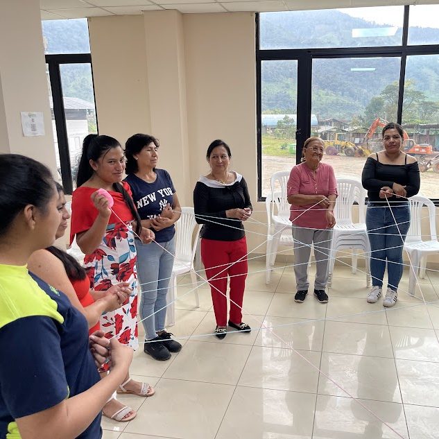 Tercer taller de la escuela feminista para enfrentar la violencia de género en Centinela del Cóndor