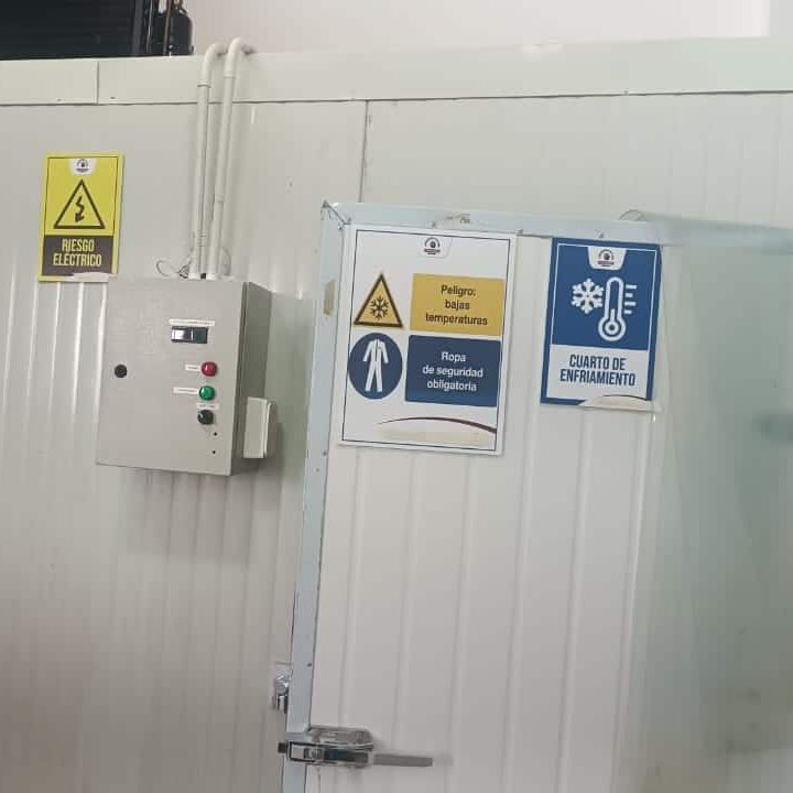 ASOPROCAMOR fortalece su producción con un nuevo cuarto de congelamiento en Tungurahua