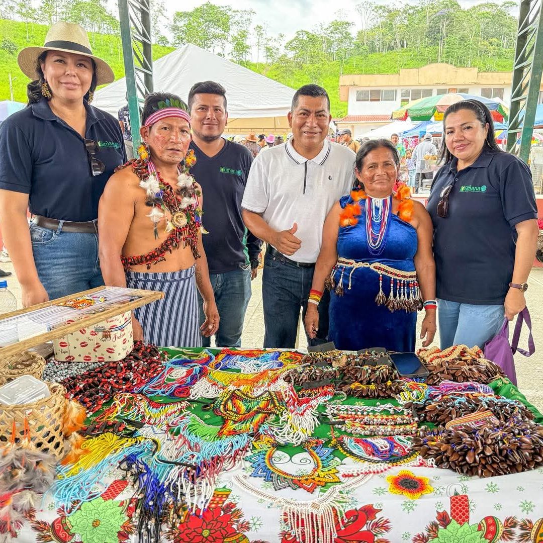 Productores/as de Centinela del Cóndor fortalecen su economía local en la XIII Feria Productiva de Triunfo Dorado